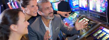 u6-lr Wild Coaster: el juego que sube y baja con cada giro